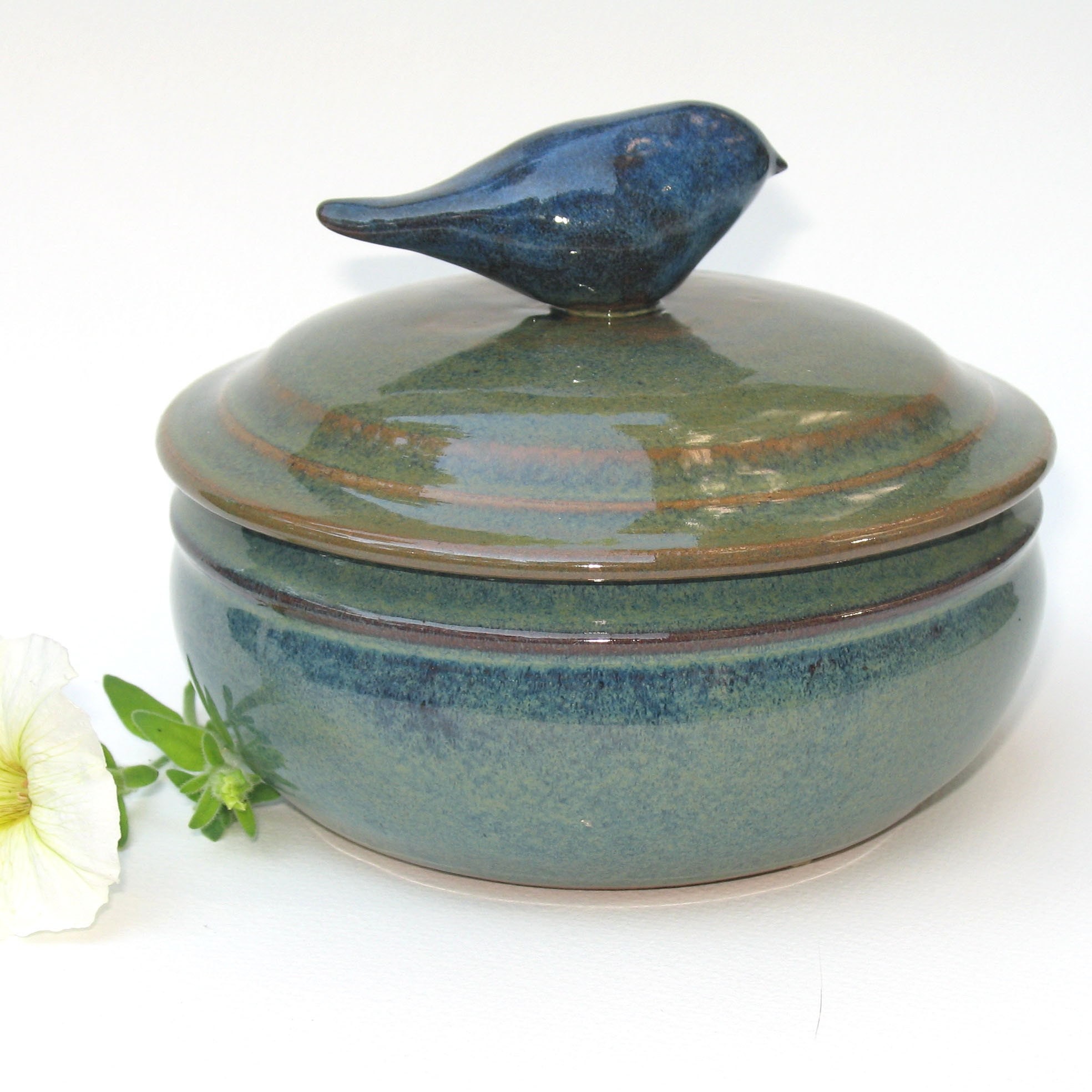 Bird Dish- covered baking dish