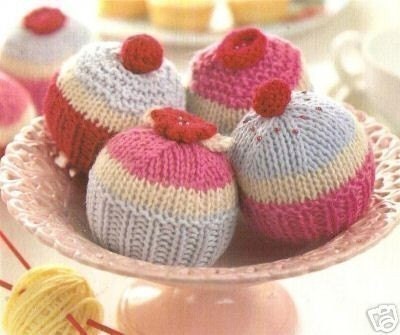 Ravelry: Mini cupcake knitting pattern pattern by Craftyville