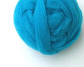 Roving for Spinning -- Polypay Wool Turquoise -- 4 oz.