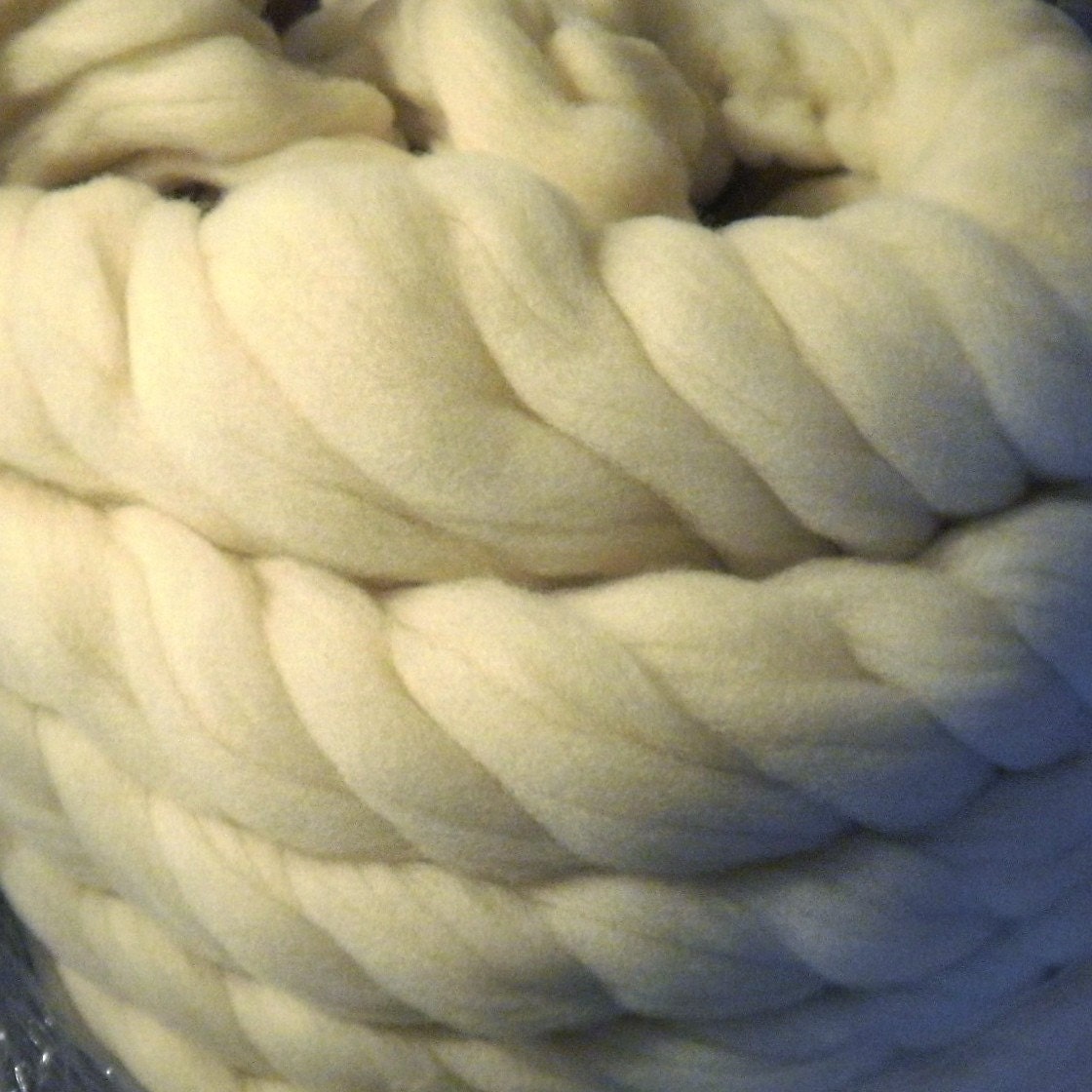 Soft Combed Wool Top -- Polypay Lambswool Undyed -- 1 lb.