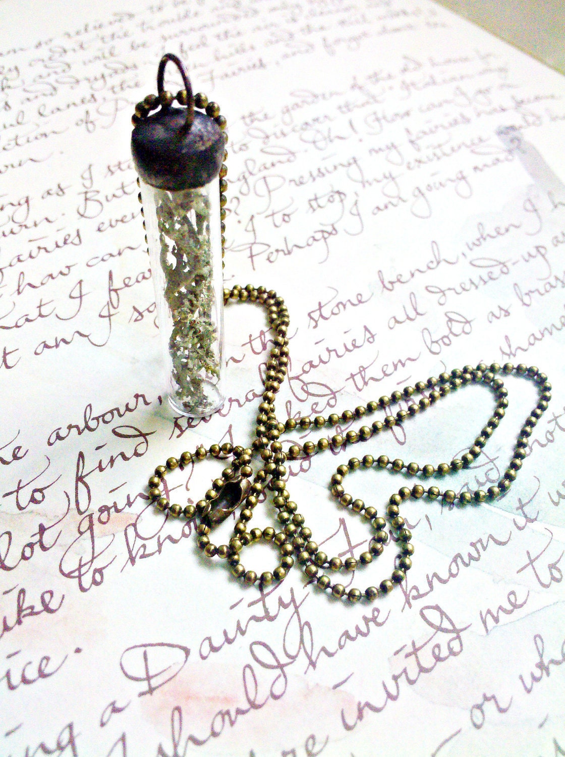 Moss Necklace, Soldered Vial Pendant, Dried Green Moss Charm, Glass Vial Pendant, Vial Necklace, Moss Jewelry, Specimen Botanical Necklace