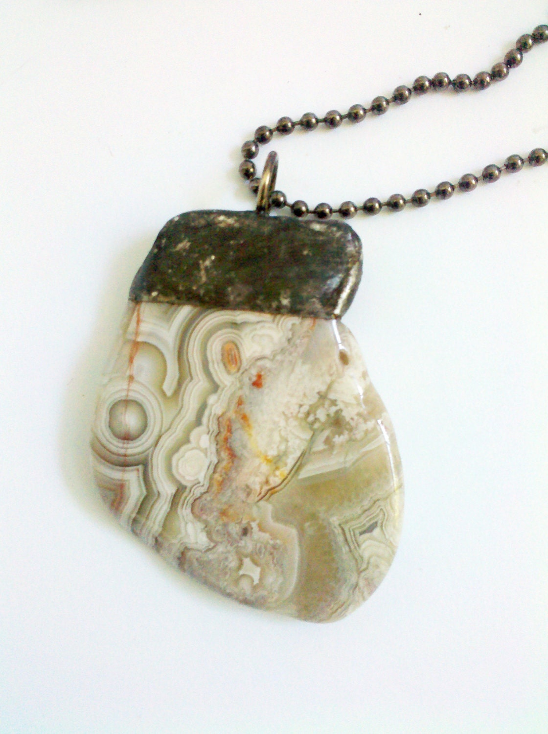 Crazy Lace Agate Crystal Healing Necklace Wiccan Talisman Celtic Charm Agate Pendant Necklace - Laughter Stone - Mystarrrs