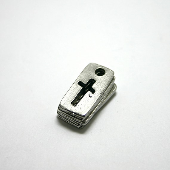 Lot of 5 pewter cross pendants