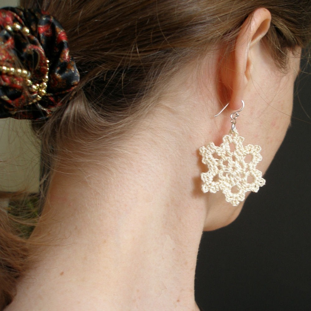PDF Crochet Pattern - Vanilla Snowflake Earrings
