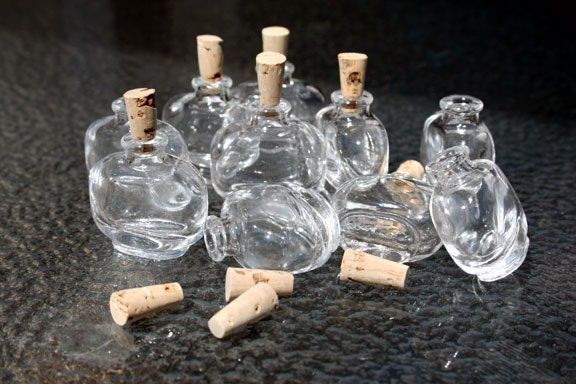 10 Tiny Bottles with Corks, 2mL