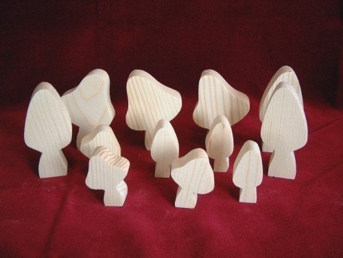 Unfinished Pine Cutouts, 12 Mushrooms\/Toadstools