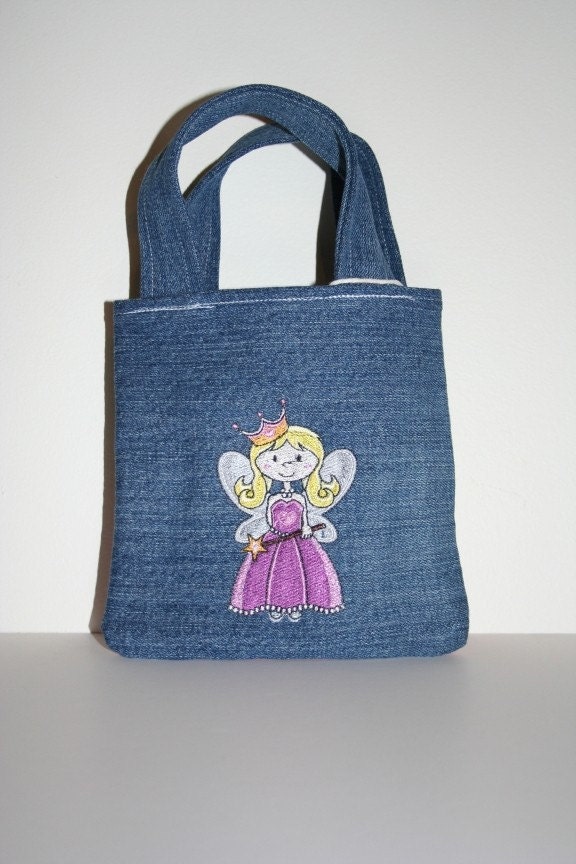 Art on the Go Crayon Tote