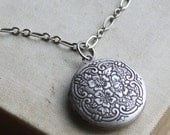 Hannah Locket, Antiqued Silver Locket, locket Necklace, Silver Flower Locket, Weddings, Bridesmaid Gift
