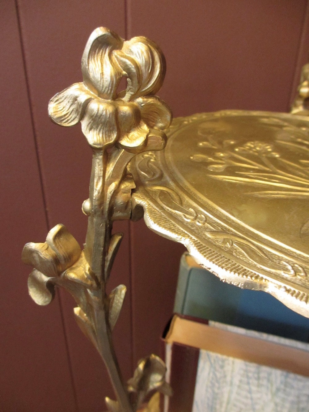 Beautiful Vintage Brass Iris Accent Table