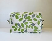 Linen Box Pouch Large -- Extra Inner zipper pocket -- Green Leaf Linen