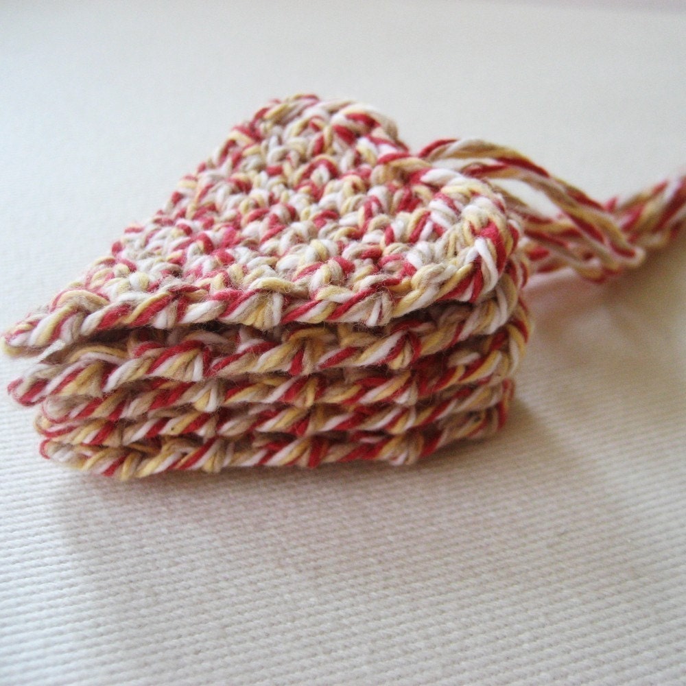 set of 5 cotton heart ornaments decorations or gift tie ons (barnboard twist)