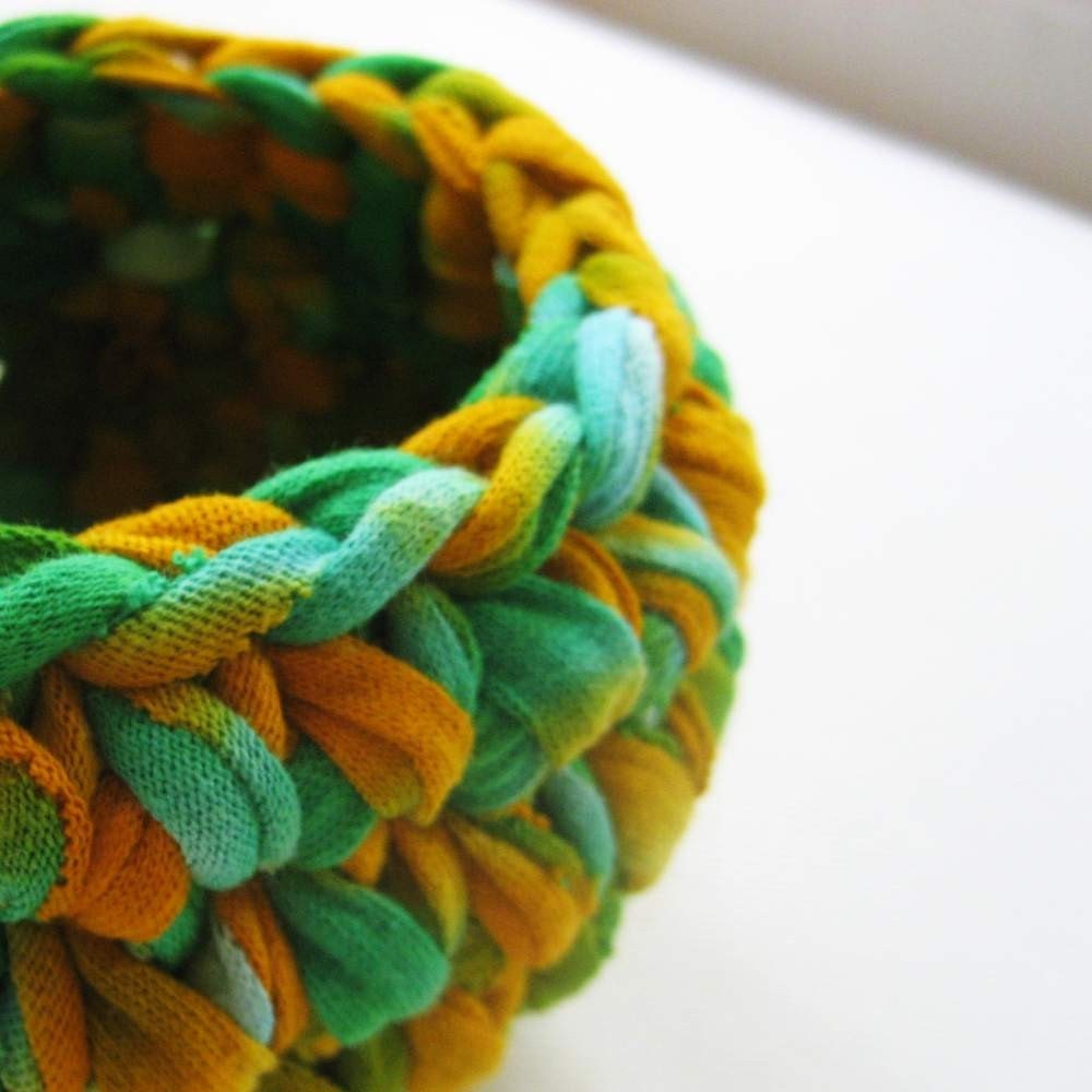 Sweet Petite Upcycled Tie Dyed Tee Bowl (Leprechaun)