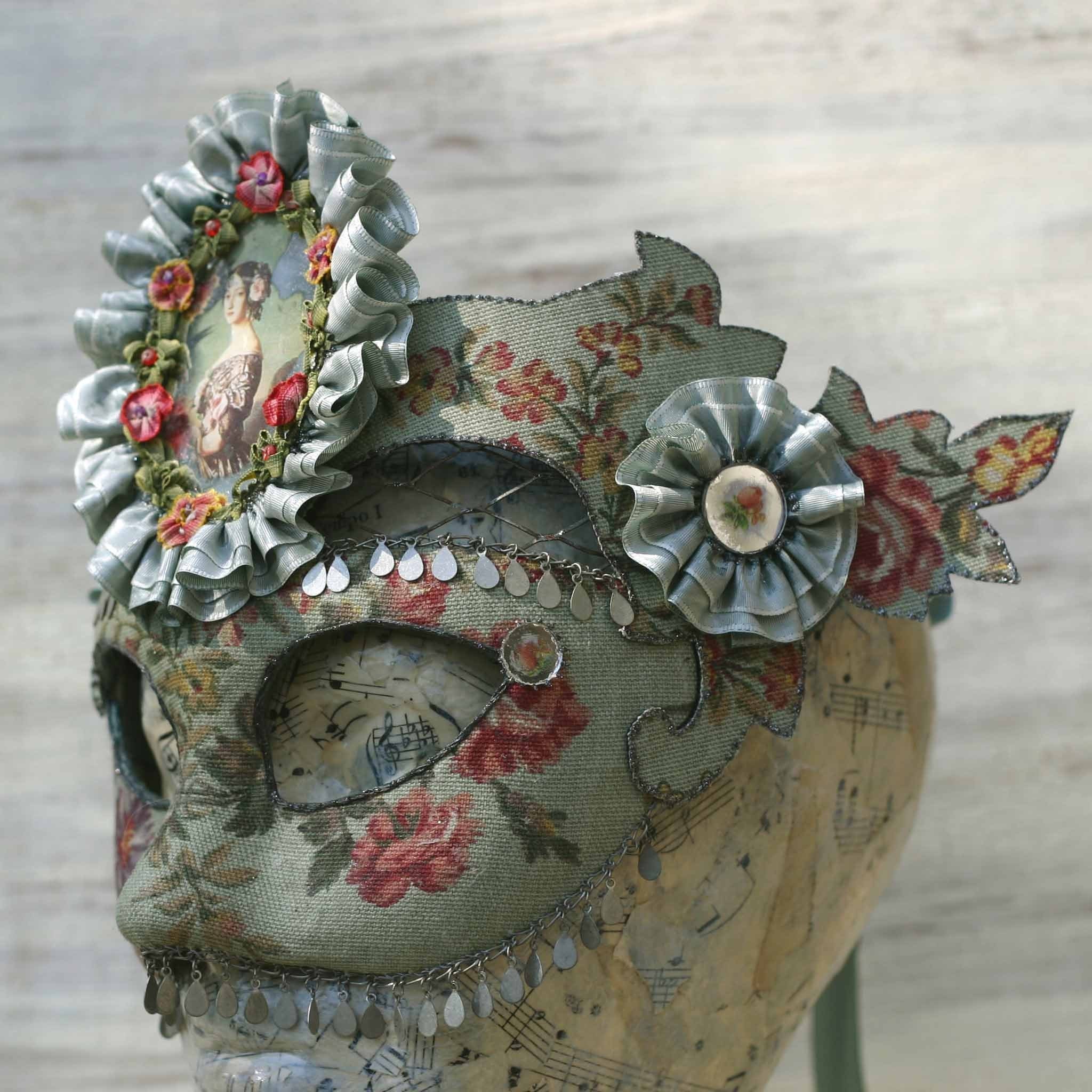 Mask-Green Gardens