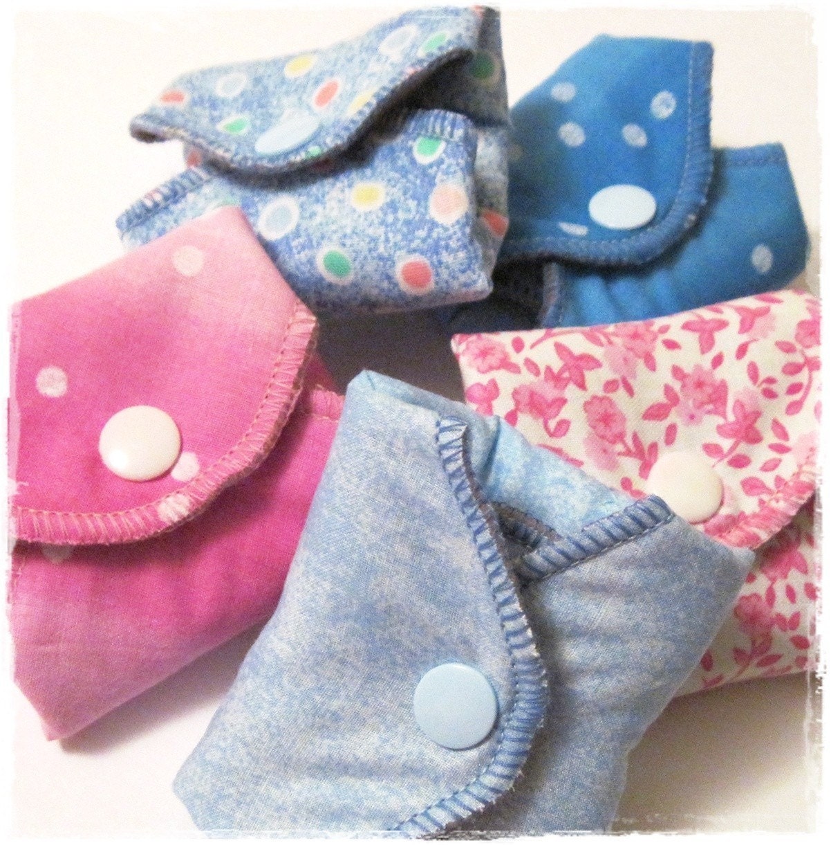 Cloth Menstrual Pads SET OF 10 .. Perfect Starter Pack .. Regular flow 8 inch Coverage