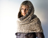 Knit Capelet in beige with offwhite accents