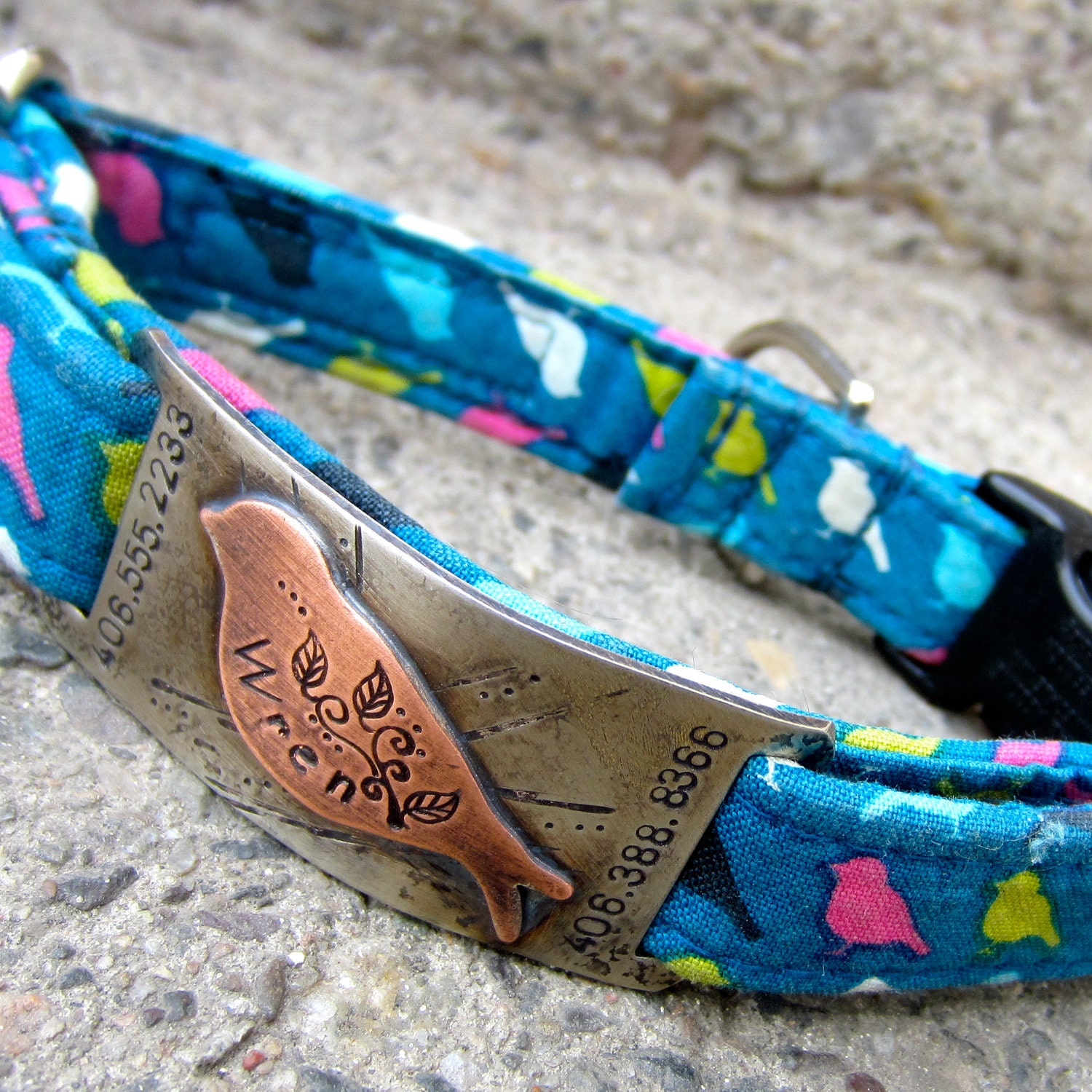 Custom pet ID quiet collar tag - The Wren