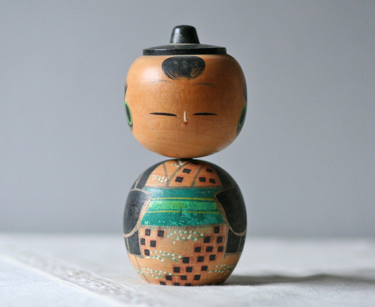 vintage kokeshi doll