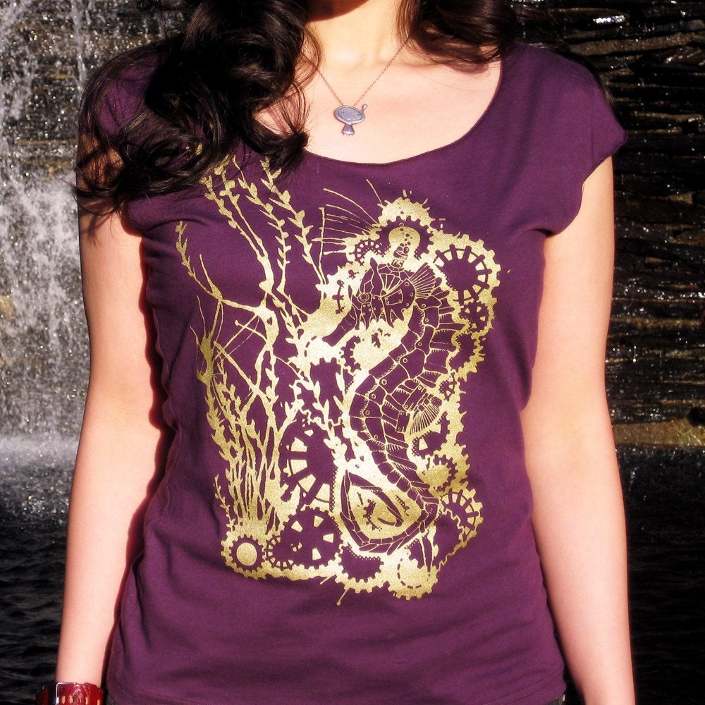 Seahorse Roboticus Women's Tshirt - Steampunk Robot Seahorse Tee Shirt for Women