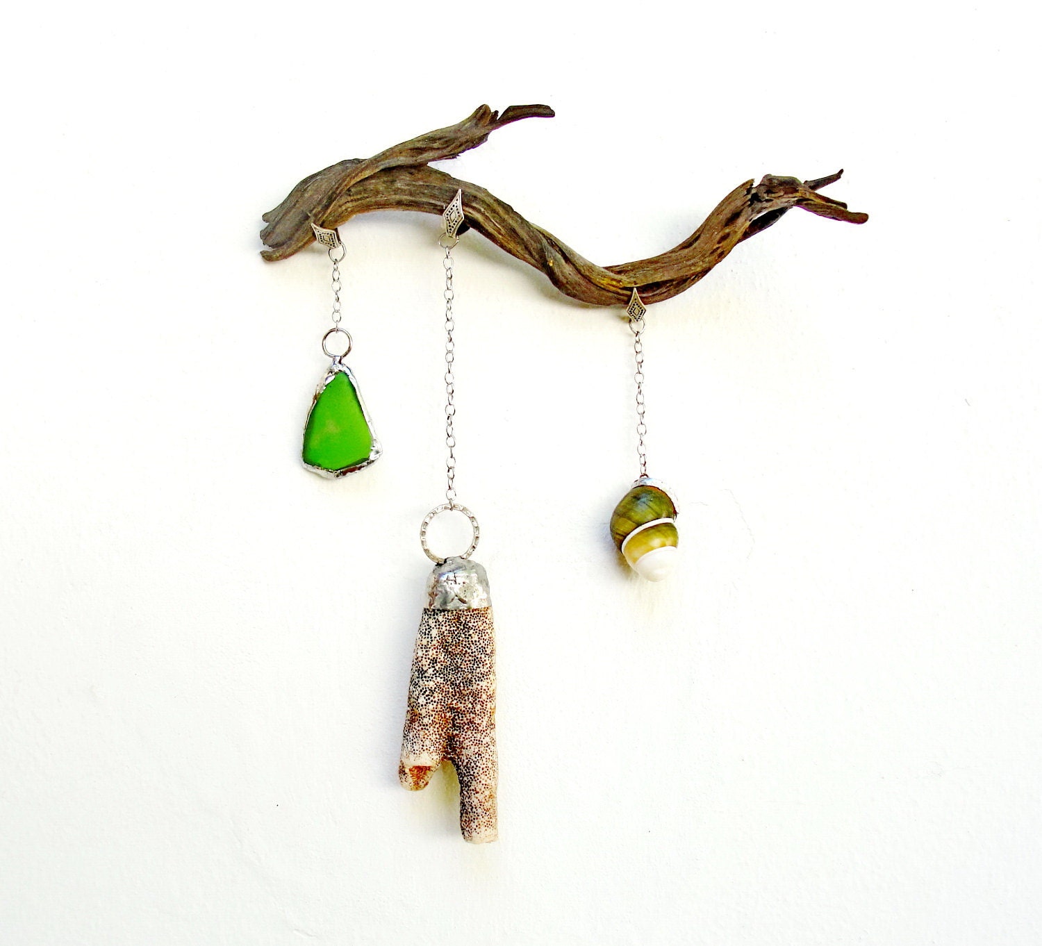 Beach Finds Installation - Driftwood, Seaglass, Coral, Shell  - Wall Hanging - GiftsandStars