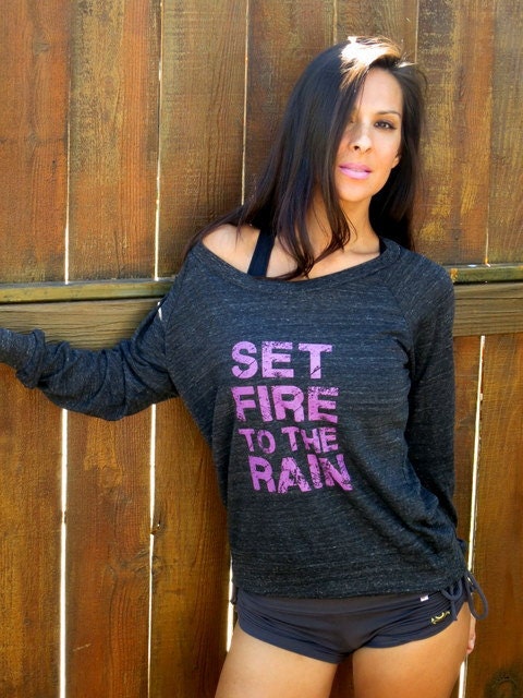 Set Fire to the Rain Eco-Heather Crop Raglan size MEDIUM