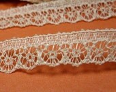 Lace trim, vintage style 4 yards
