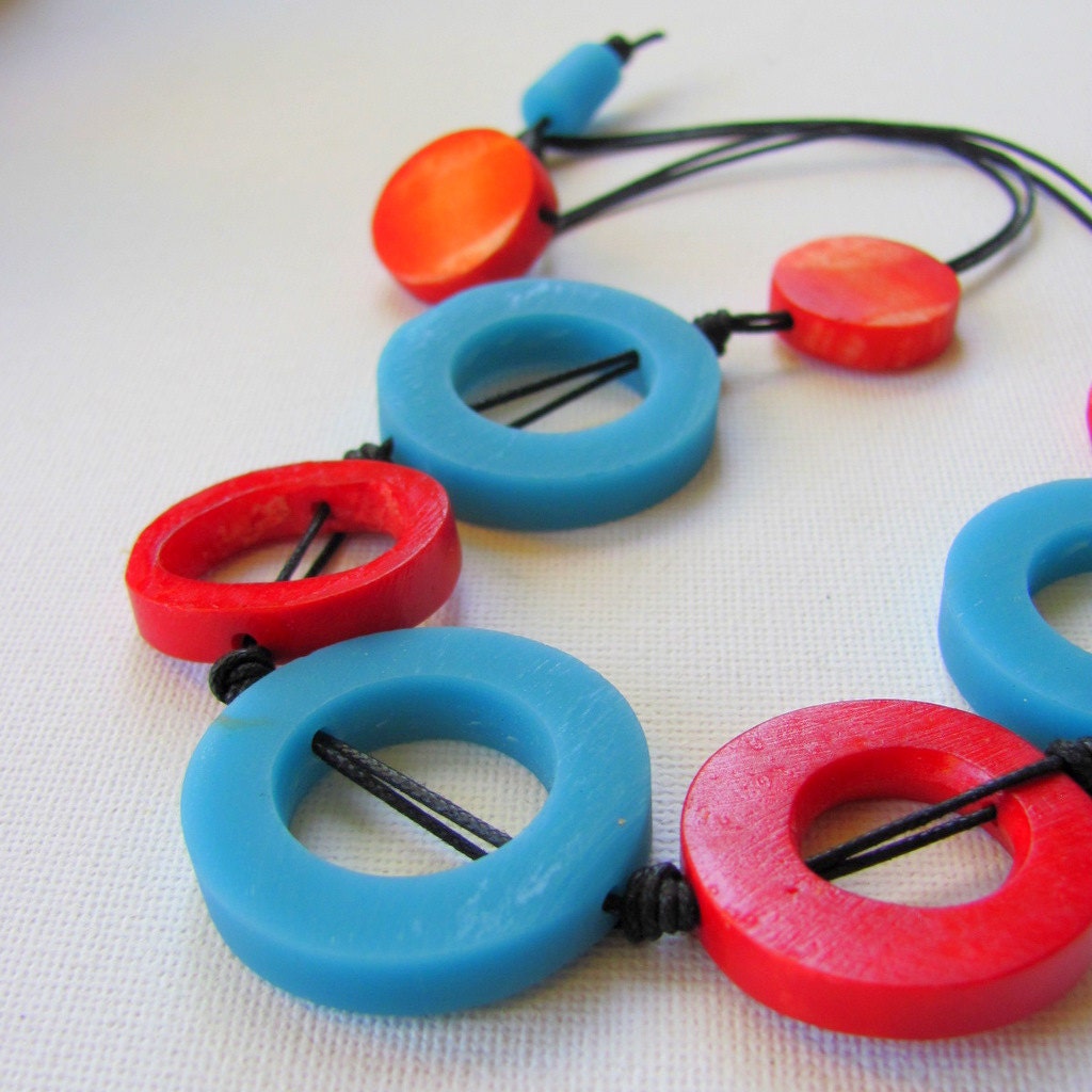 Red Turquoise Necklace - Resin and Bone Beads