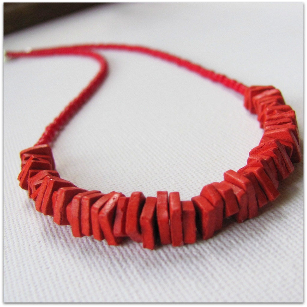 Red Ceramic Short Necklace