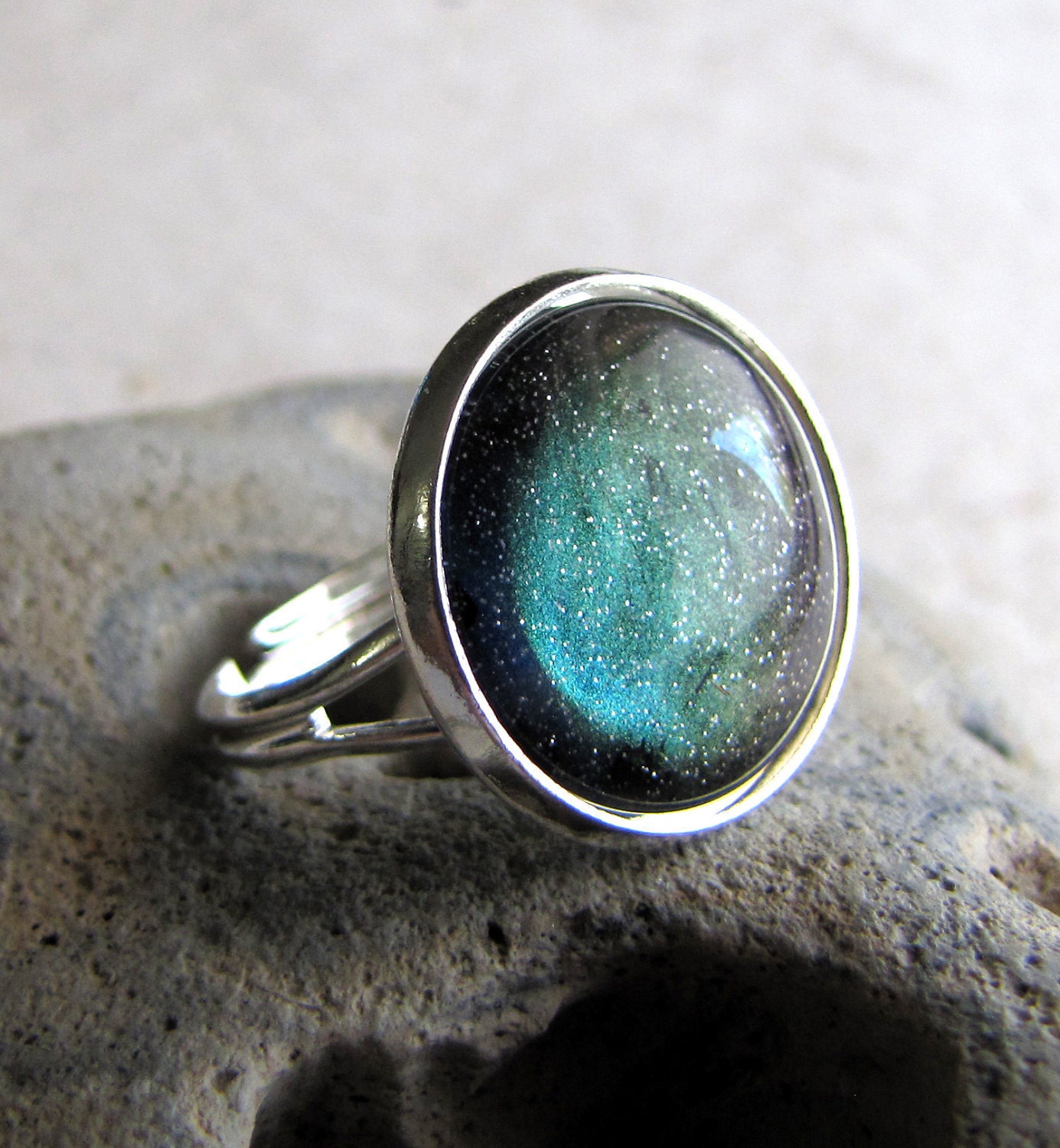 Northern Lights Glitter Ring in Silver