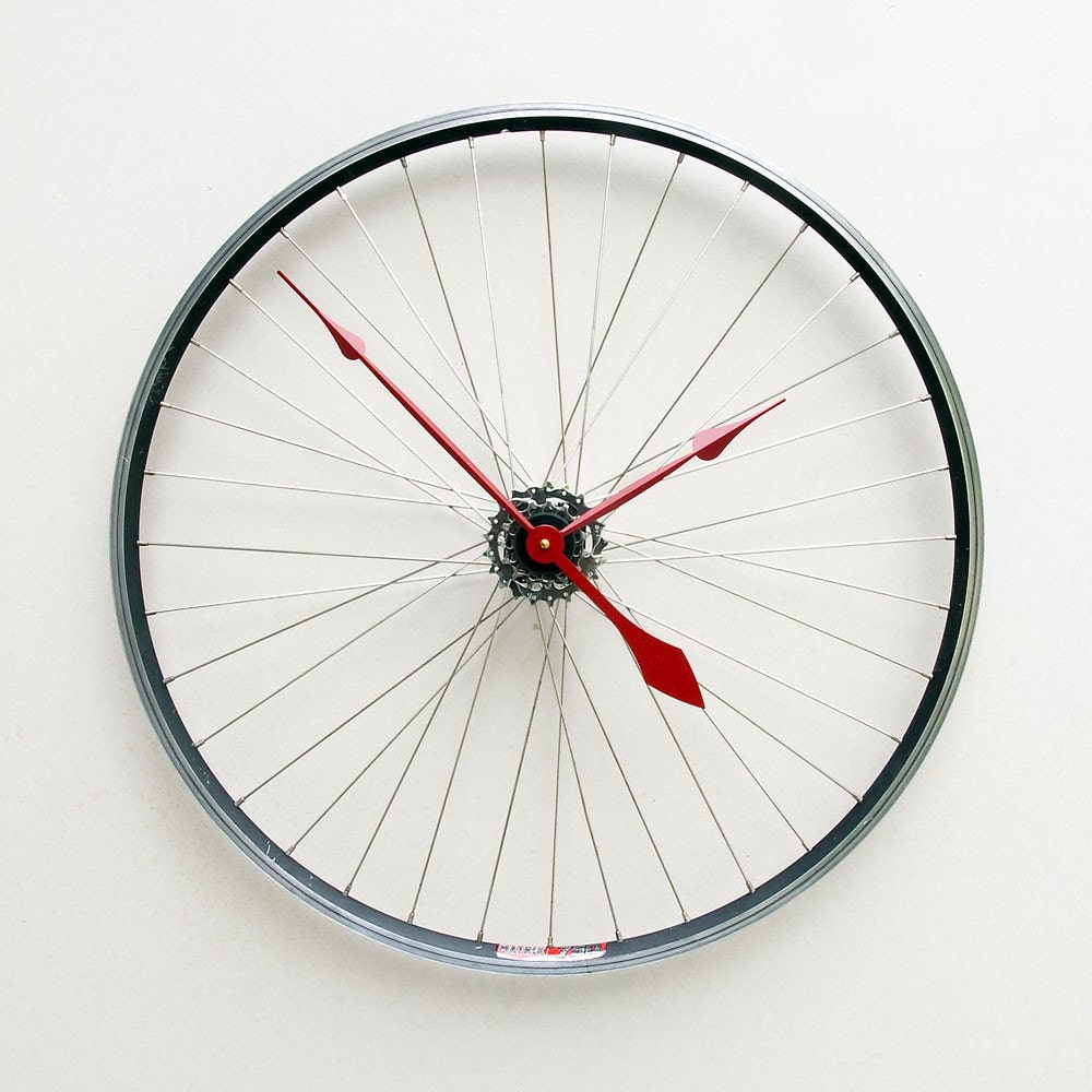 Clock made from a Recycled Bike Wheel