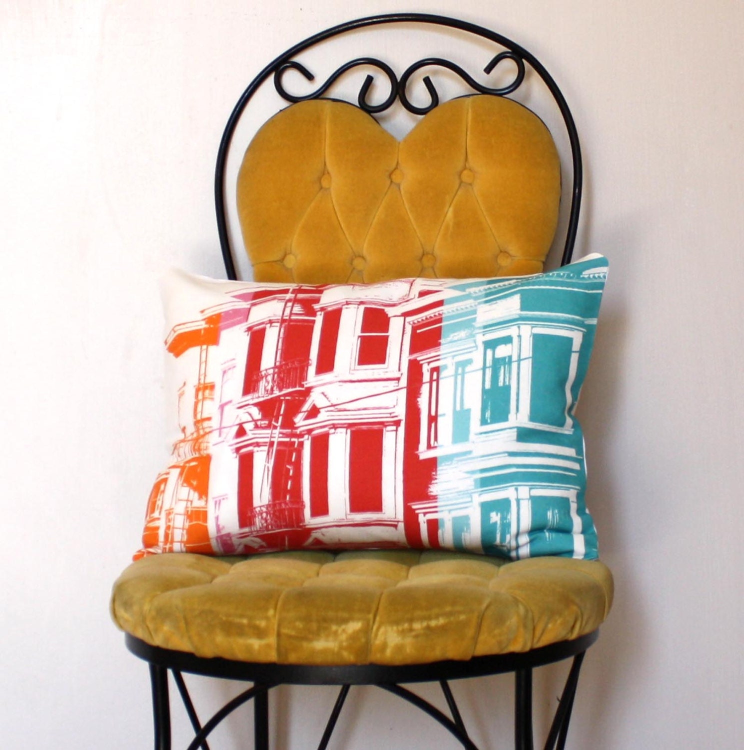 San Francisco Pillow - Urban Throw Style no16 - Spring Pillow