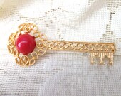 Vintage Gothic Key Brooch