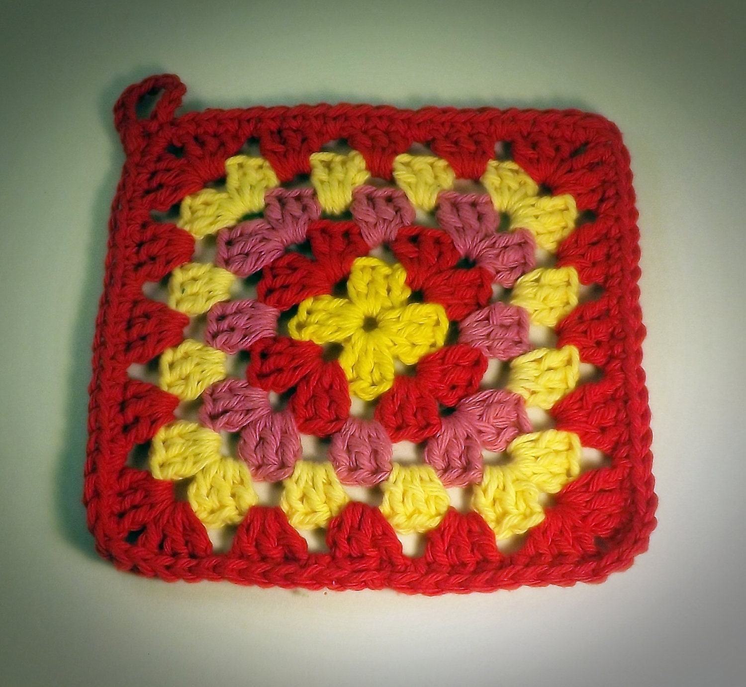 Granny Chic Dishcloth - square, vintage look in yellow, pink, red