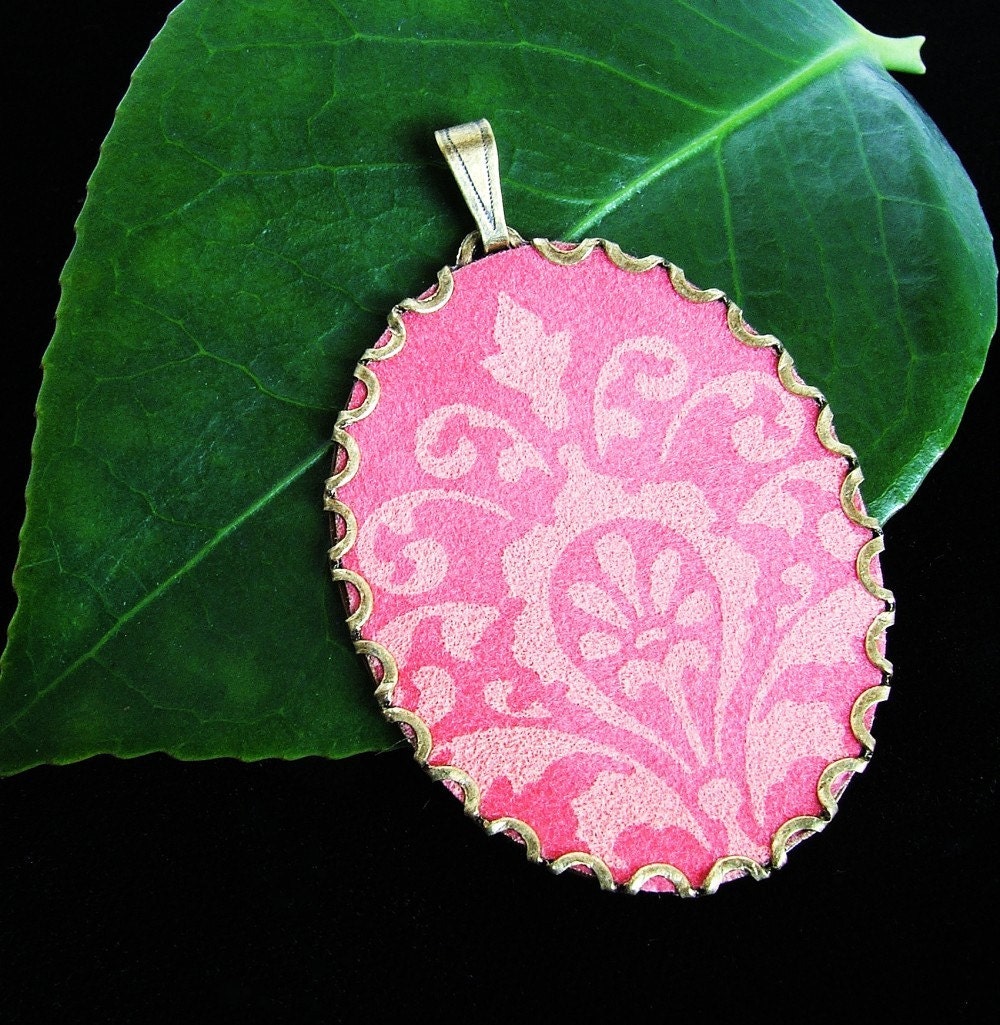 Flair-Paper Art Brass Pendant