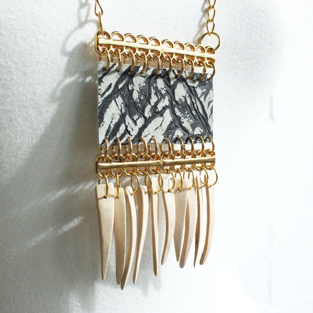 Coconut and Leather Necklace - Black and White Marble/Natural