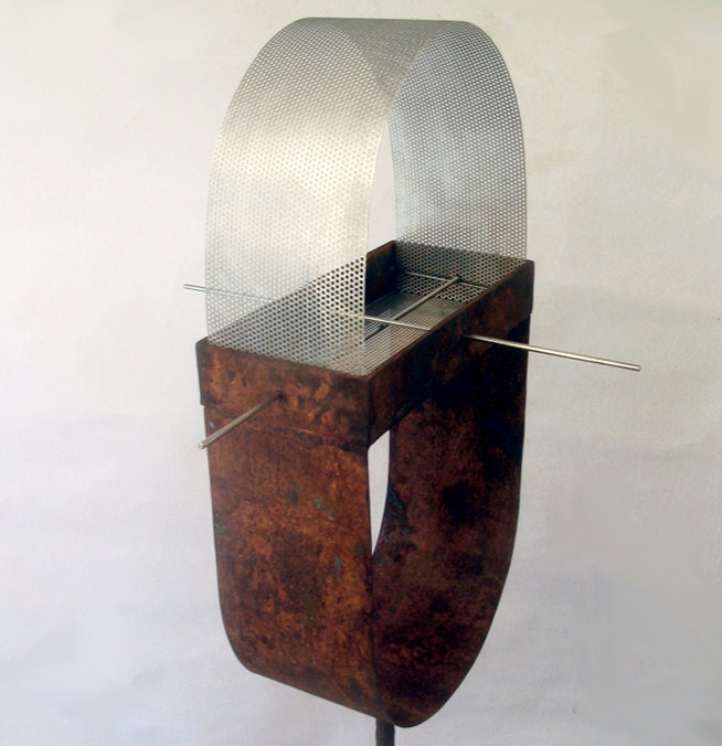 Sculptural Bird Feeder 227