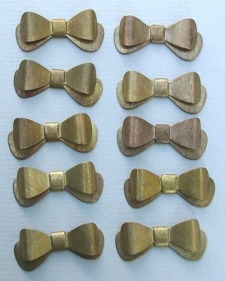 20 Vintage Bow Tie Findings, Two Piece Brass, 37mm