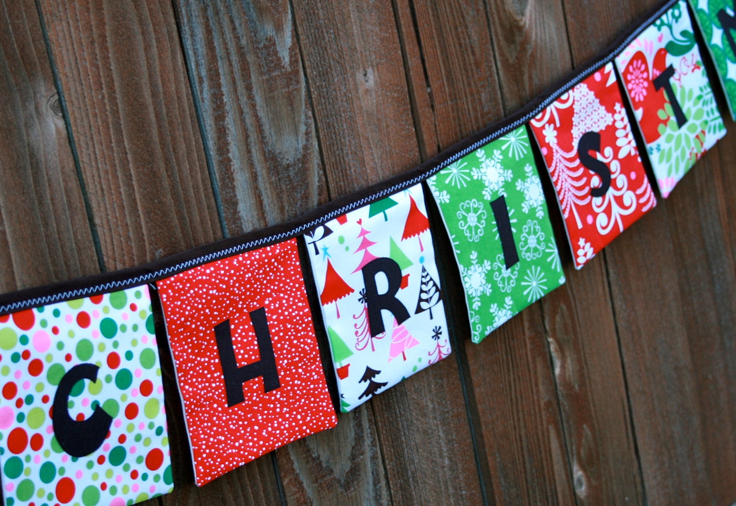 MERRY CHRISTMAS Reusable Fabric Banner in Sparkle All the Way and Funky Christmas fabrics - ThePolkaDotTotSpot