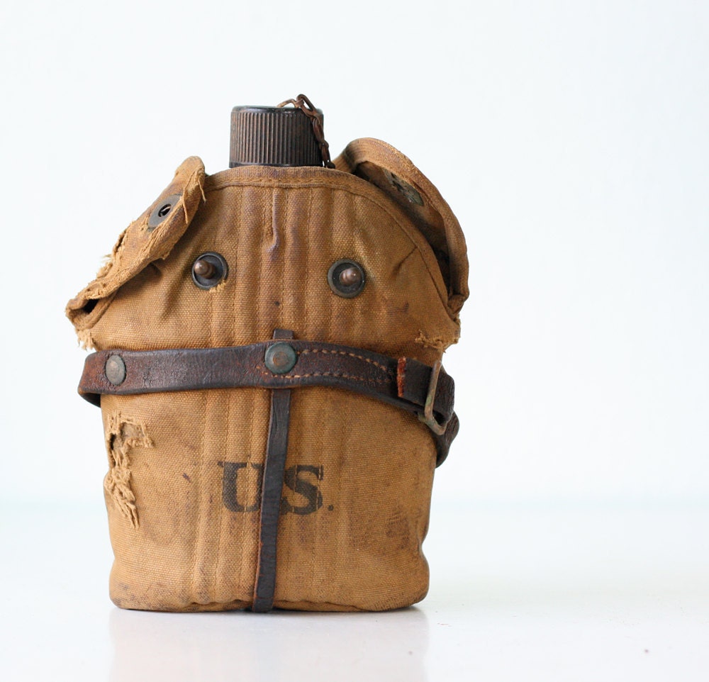 Vintage US Canteen