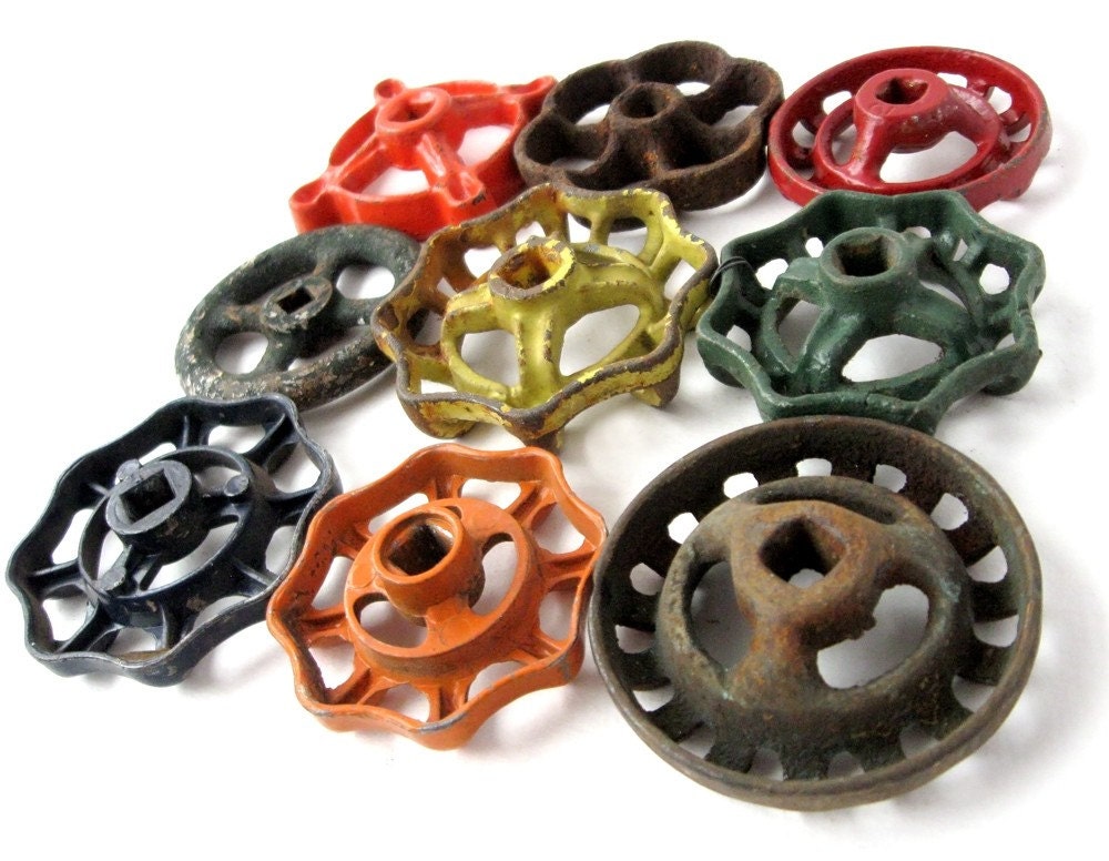 Instant COLLECTION of GARDEN Water Faucet Knobs - Set of 9 Large Knobs