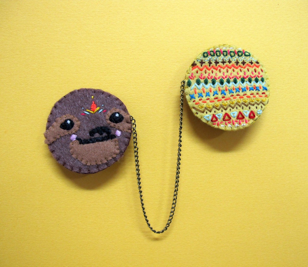 Embroidered Sloth Chain Brooch