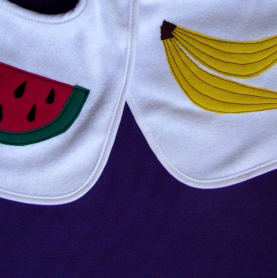 Fruit Salad Bib Set