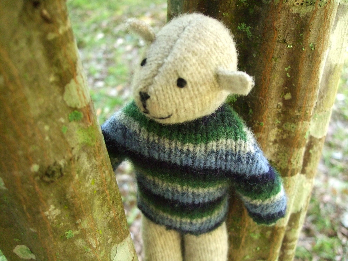 Pogo - Emil, eco-friendly wool bear, upcycled