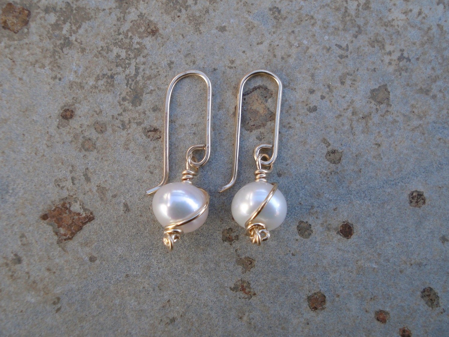 White Fresh Water Pearl Earring in 14k Gold Fill