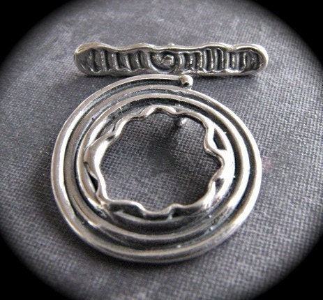Hurricane Splash Toggle clasp in SOLID STERLING SILVER - 19mm