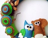 Yarn and Felt Wreath - Yule Log - Owl and Squirrel - Made to Order
