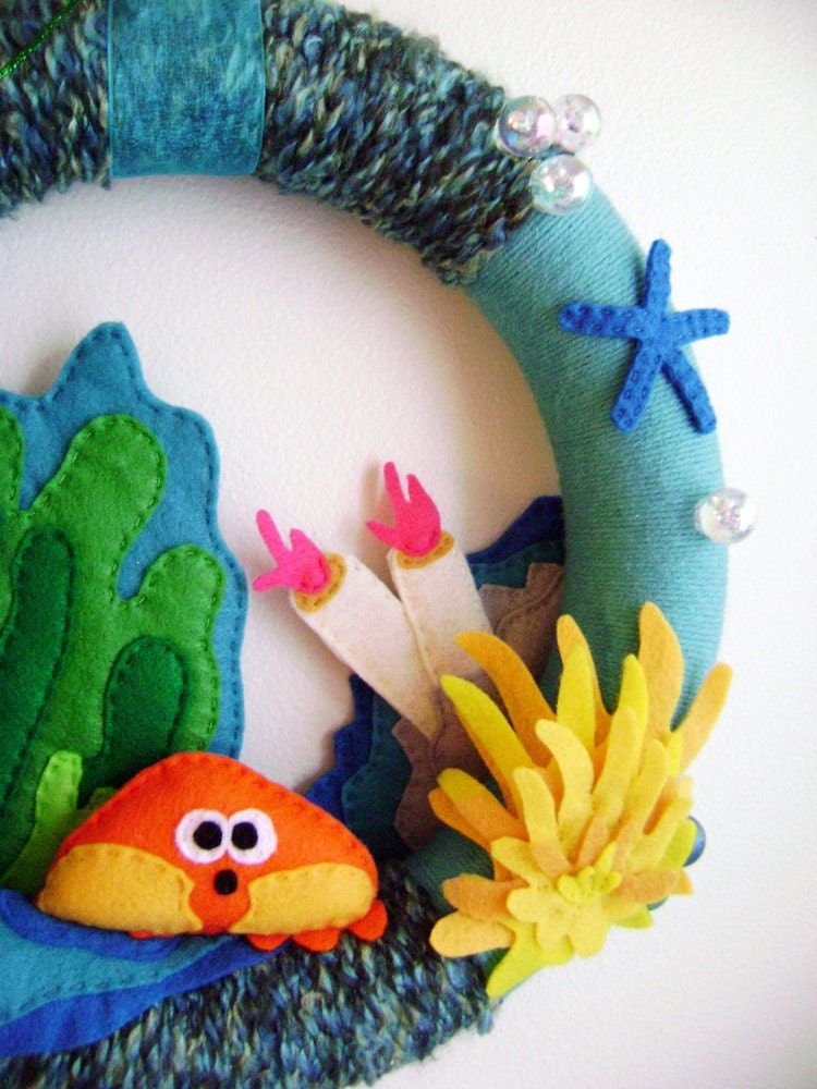 Art Yarn Wreath - Under the Sea - Coral Reef Crab - Made to Order