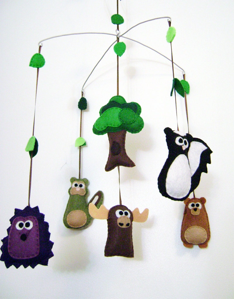 Felt Baby Mobile - Woodland Friends - Made to Order - Home Decor Nursery - Hedgehog Skunk Bear Chipmunk Moose