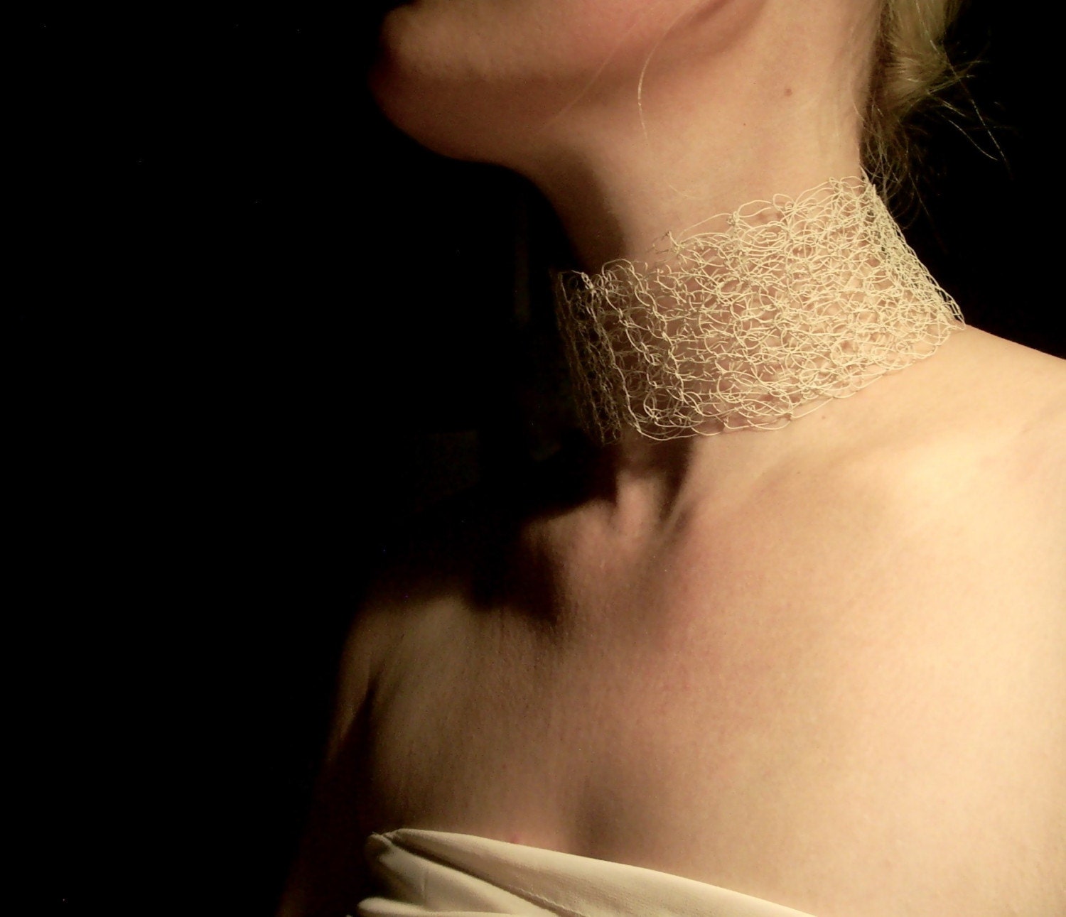 Victorian Lace-Inspired Collar - Knitted ivory, 'antique white' wire choker