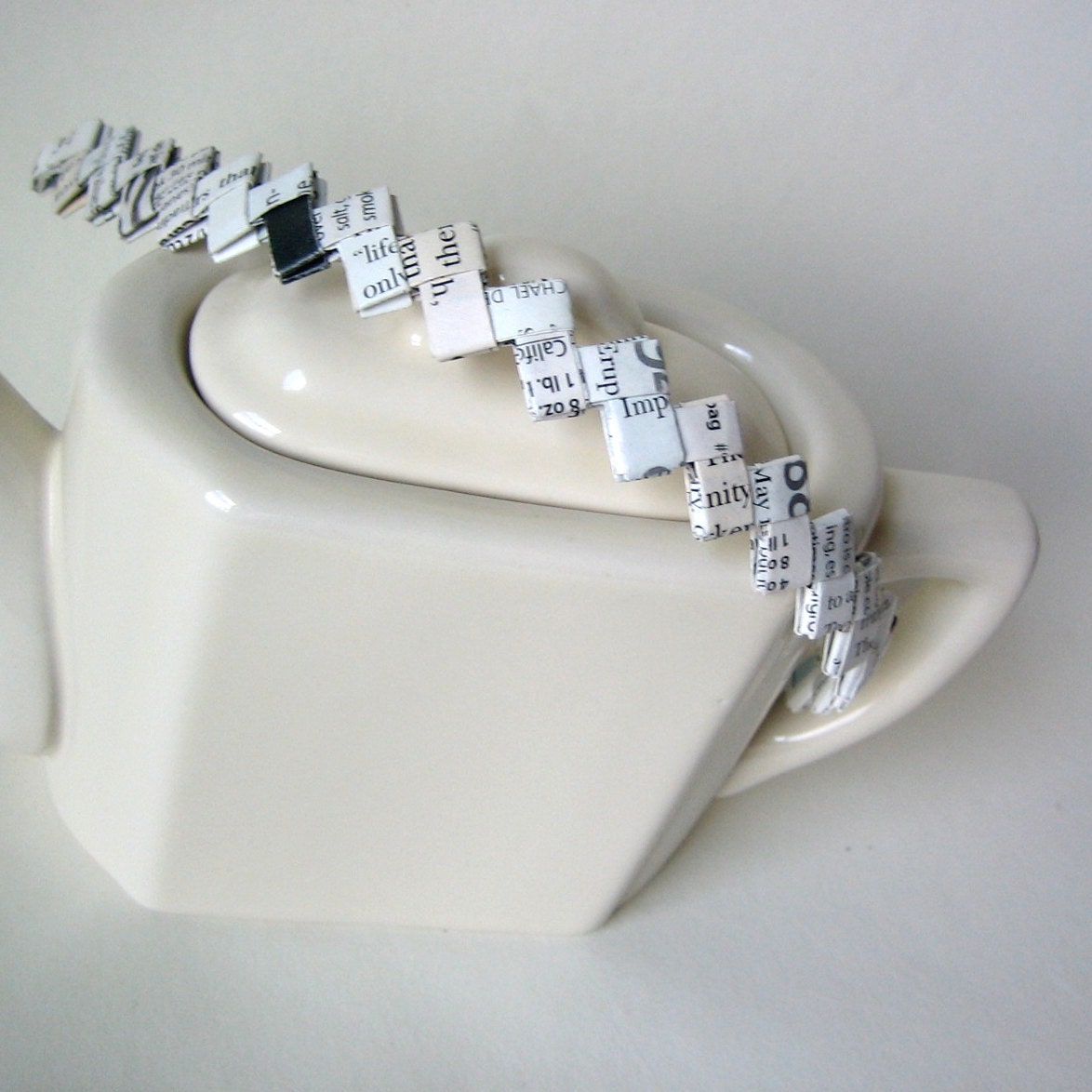 Headband - Black & White Chevron Zig Zag Pattern - Eco-Chic