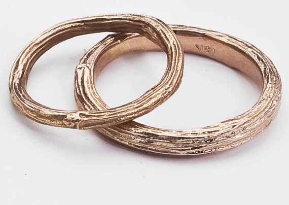 Rose Gold Wedding Ring Set for Him and Her -  From Nature in Sustainable 18K Gold